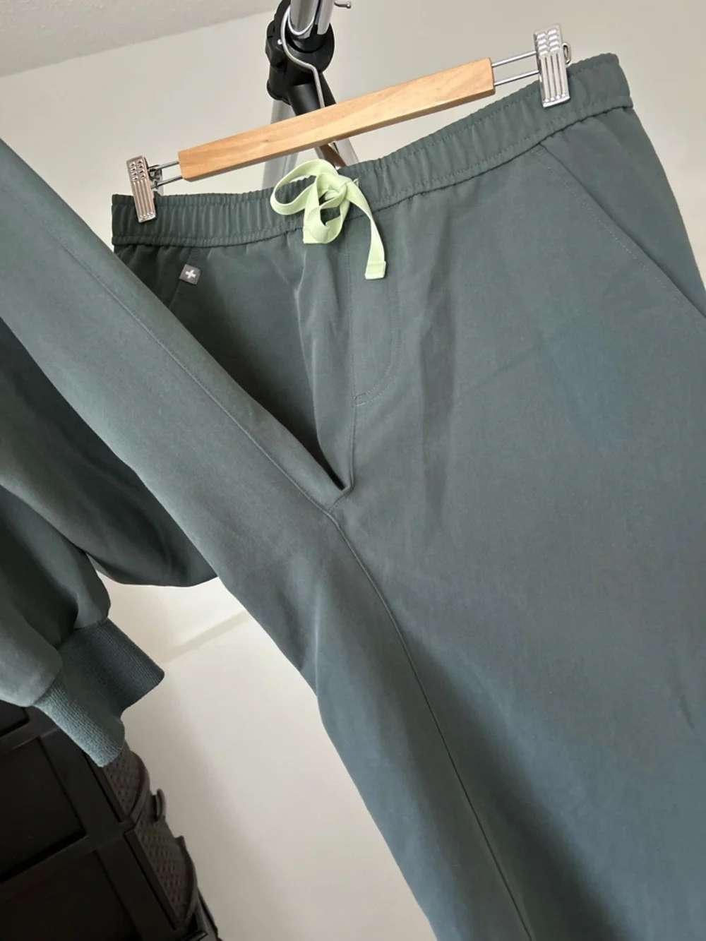 Figs Tansen Jogger Scrub Pants Men’s Medium Tall